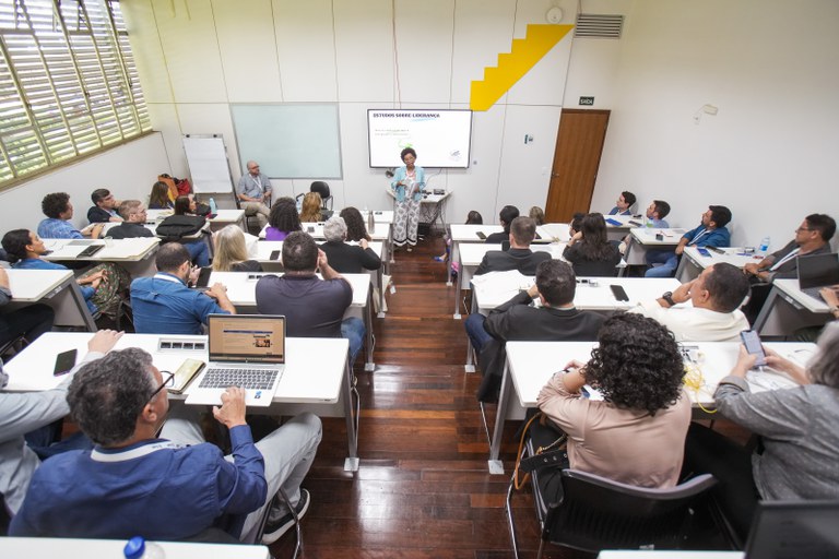 Panel en el XXIX Congreso del CLAD destaca el CPNU y la formación de nuevos líderes